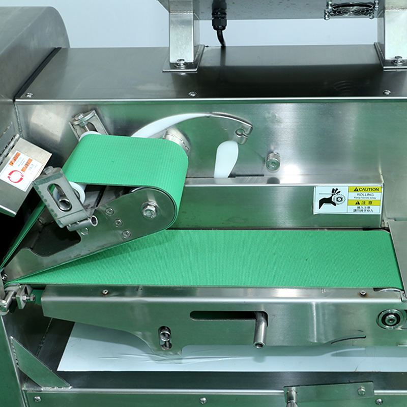 Vegetable processing machine for central kitchens